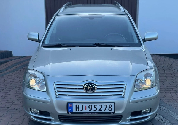 Toyota Avensis cena 14800 przebieg: 164000, rok produkcji 2006 z Radom małe 191